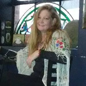 Meet your Posher, Diana